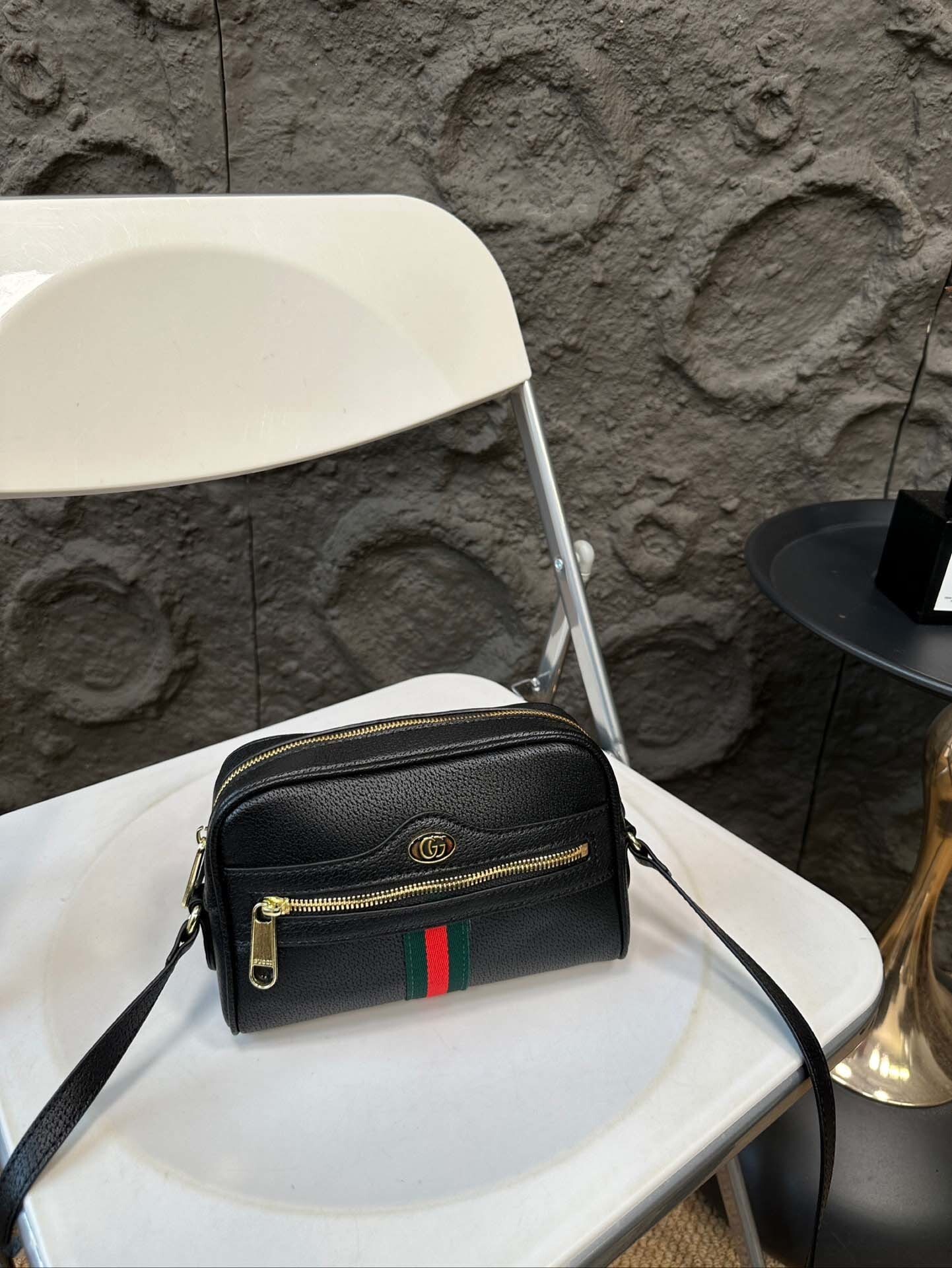 $56-LDN-266 GCI gallery