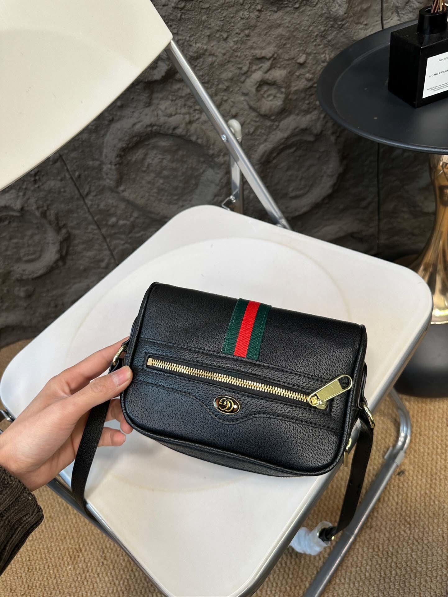 $56-LDN-266 GCI gallery