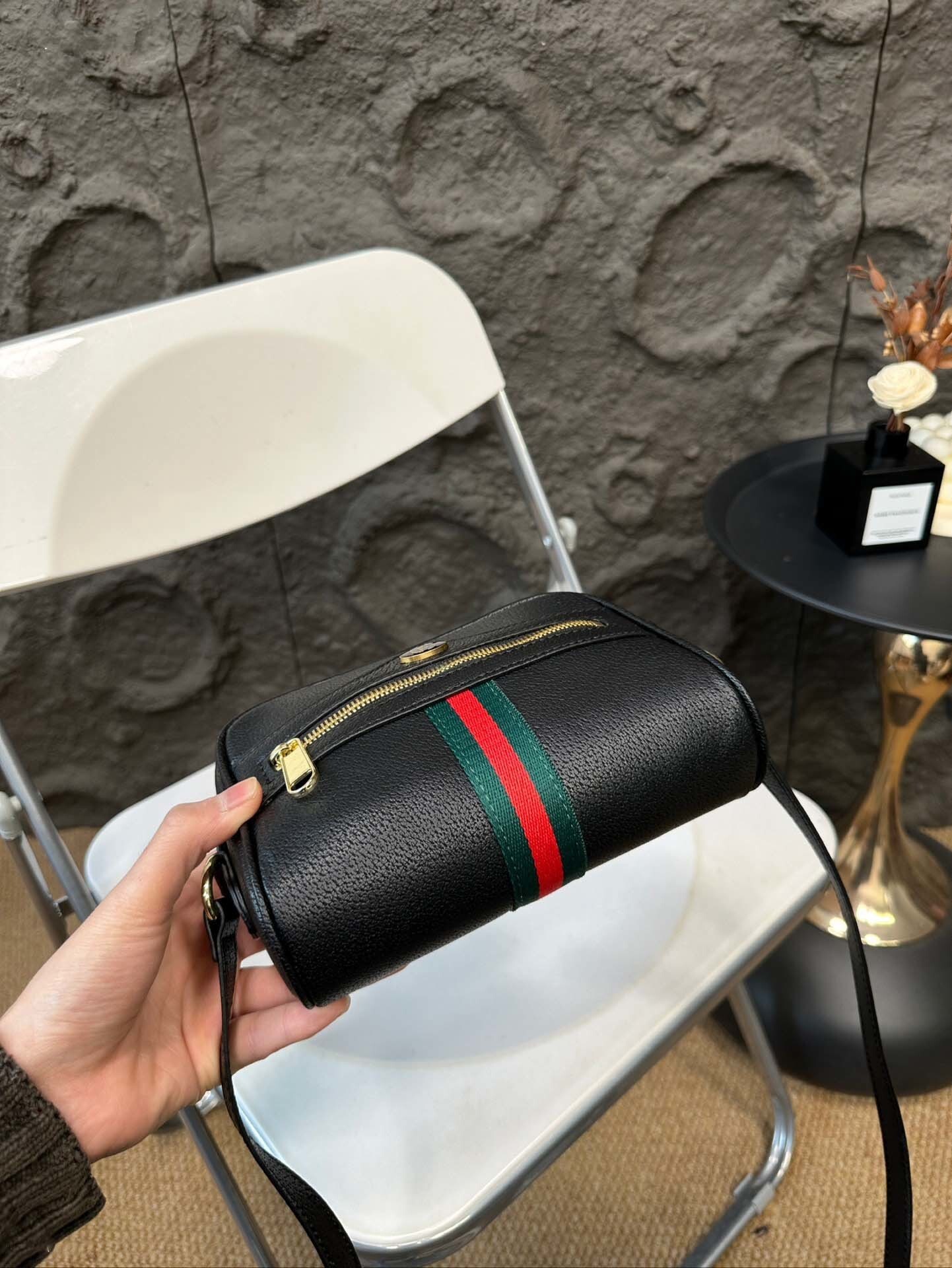 $56-LDN-266 GCI gallery