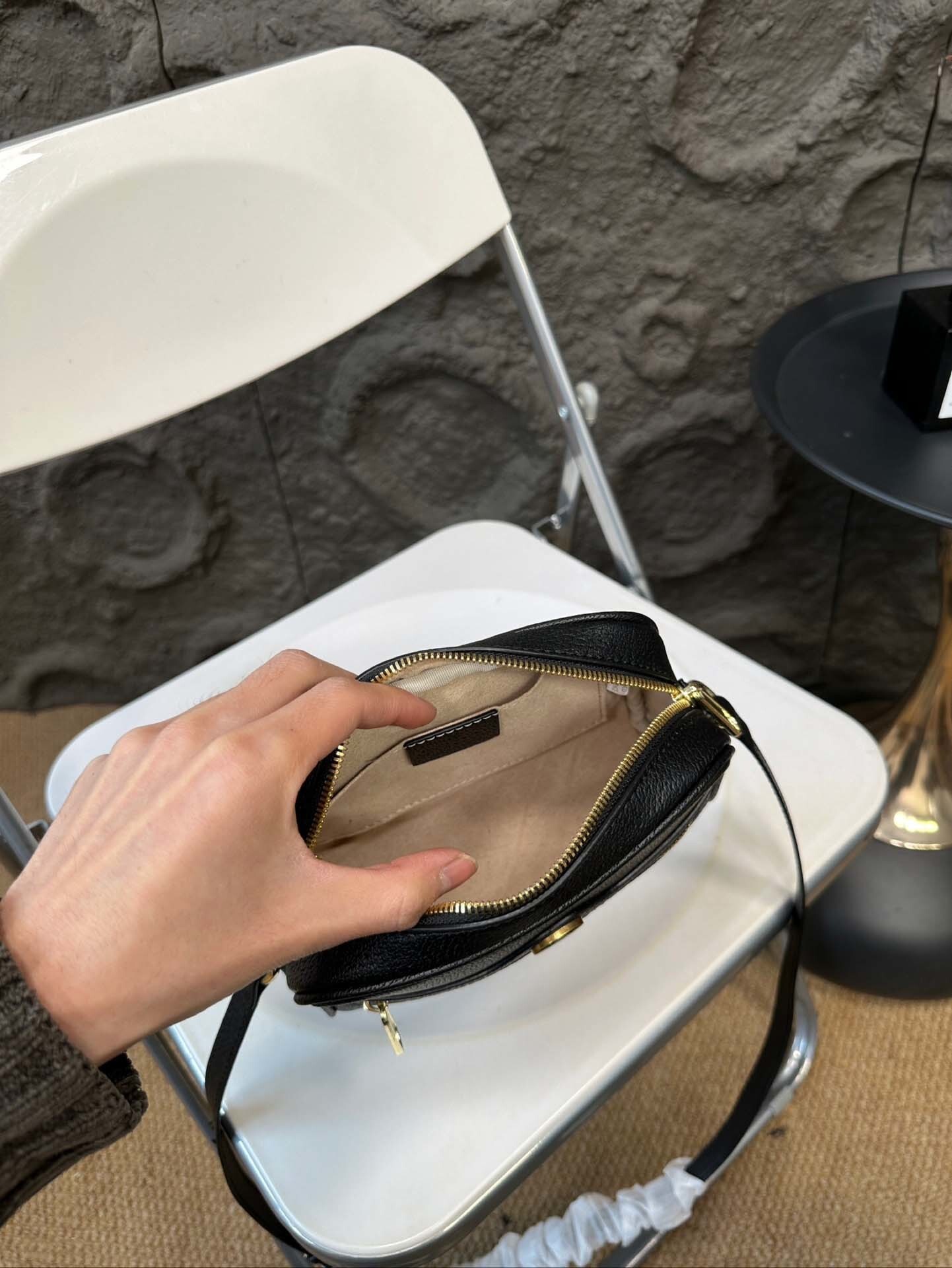 $56-LDN-266 GCI gallery