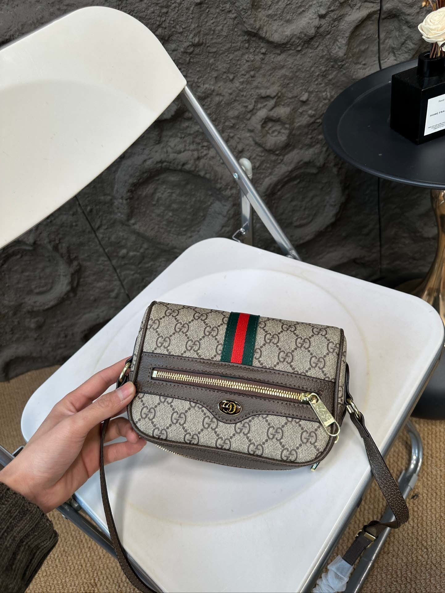 $56-LDN-268 GCI gallery