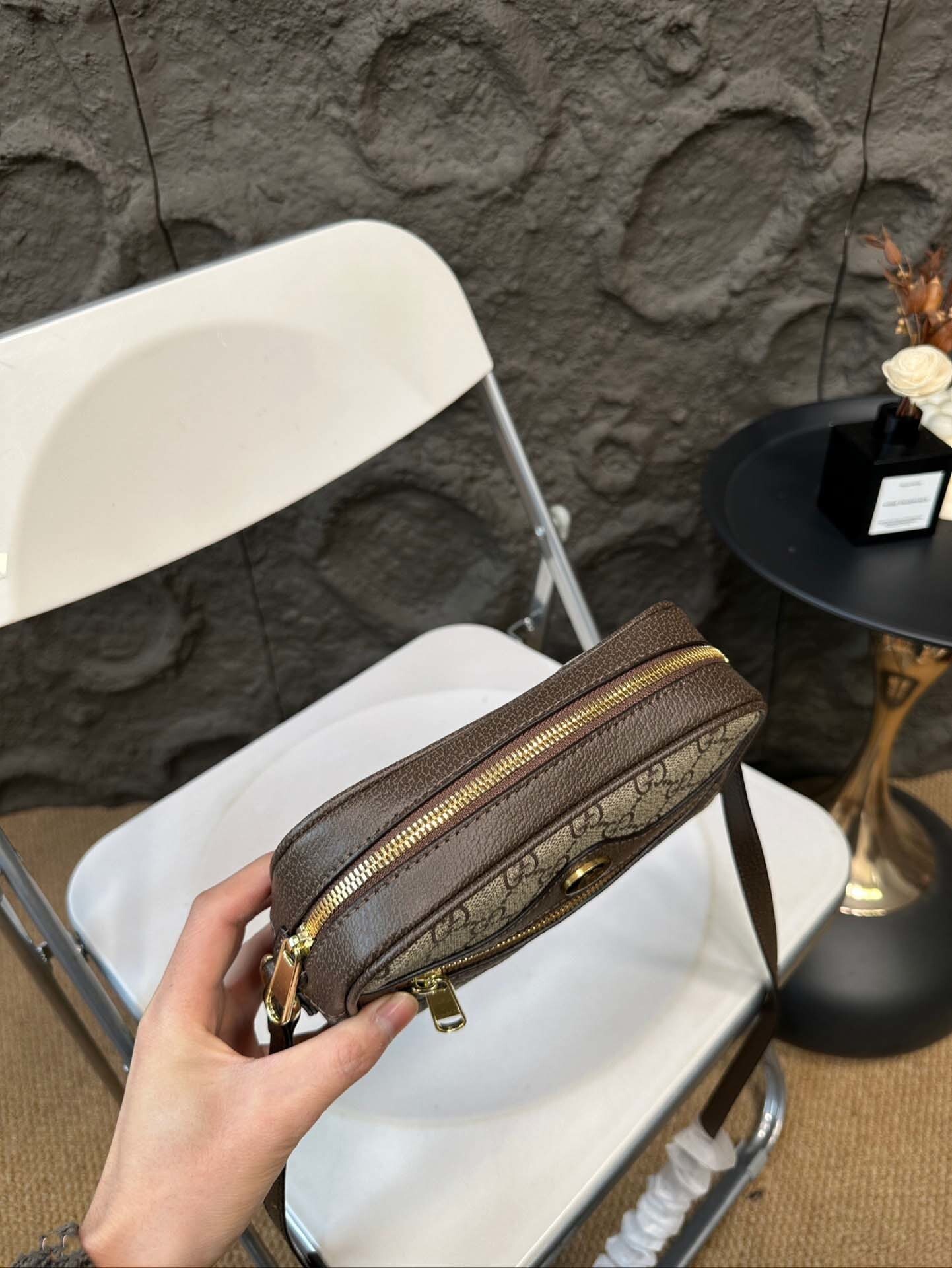 $56-LDN-268 GCI gallery