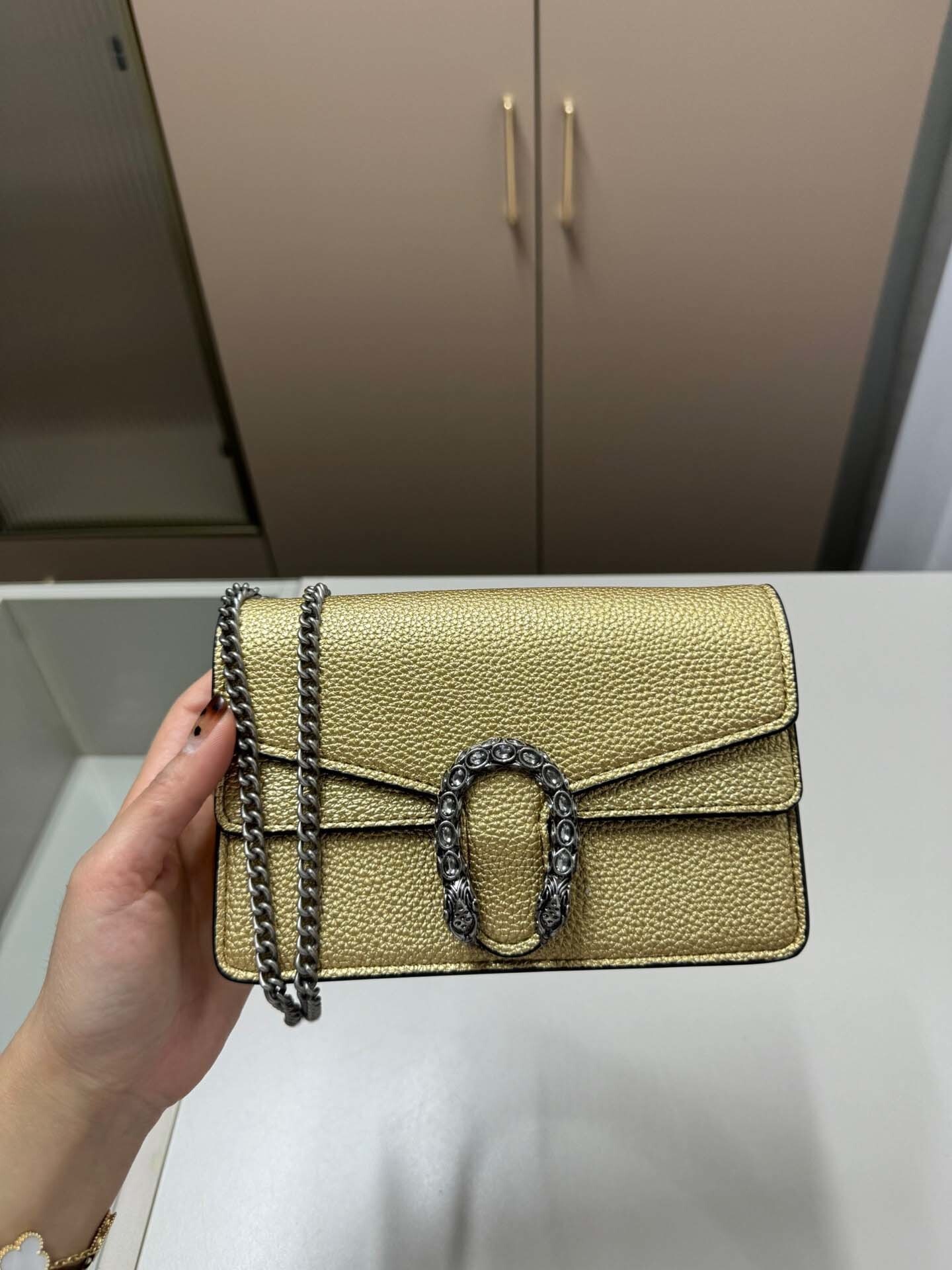 $56-LDN-276 GCI gallery