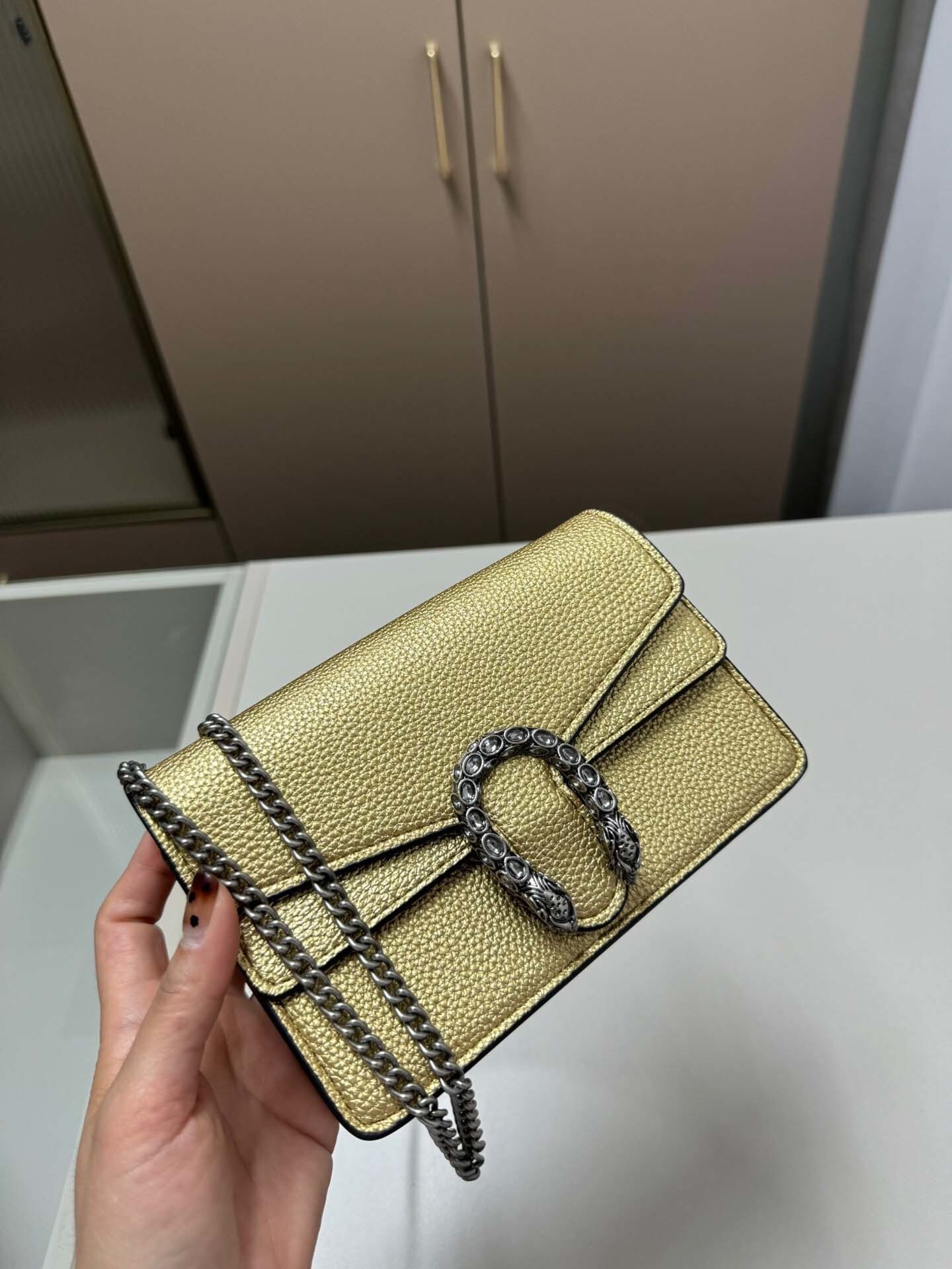 $56-LDN-276 GCI gallery