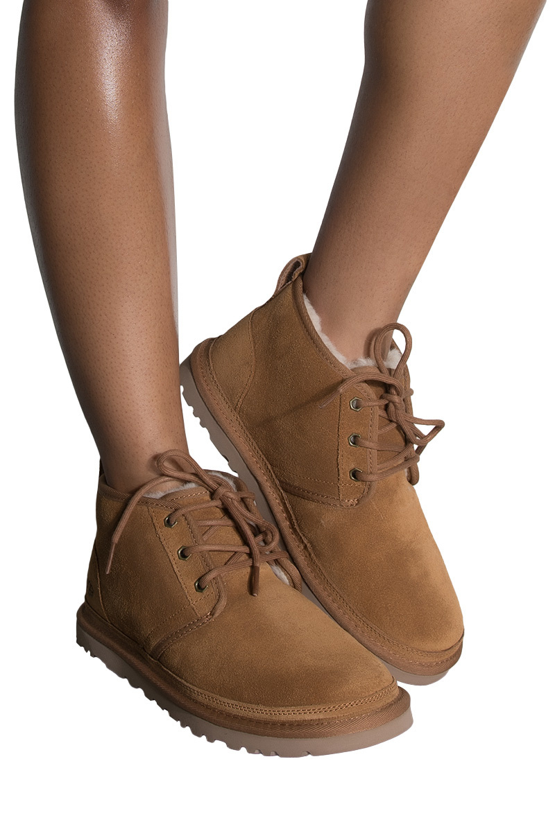 $56-LDN-673 UGG gallery