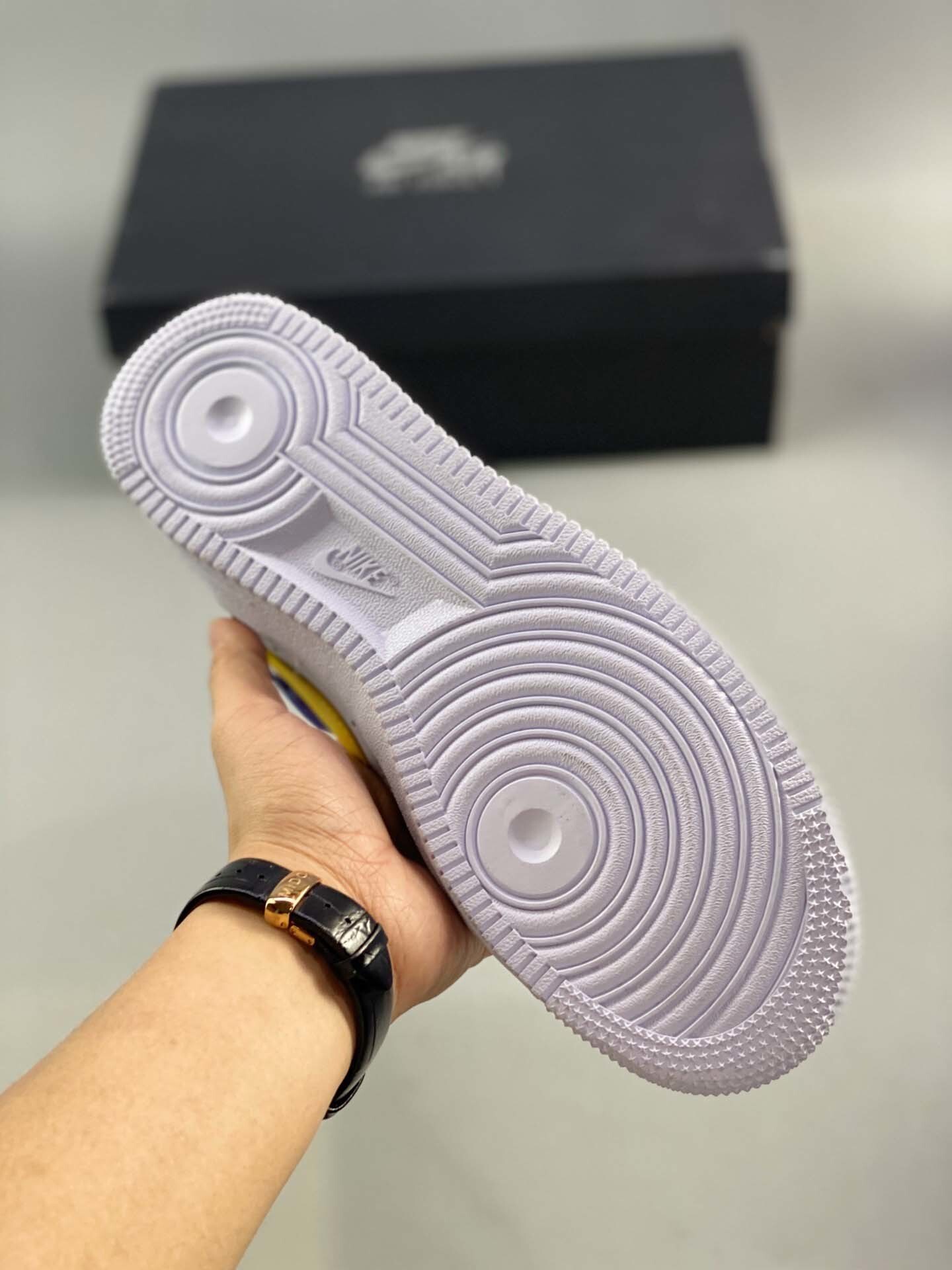 $56-LDN-79 NK gallery