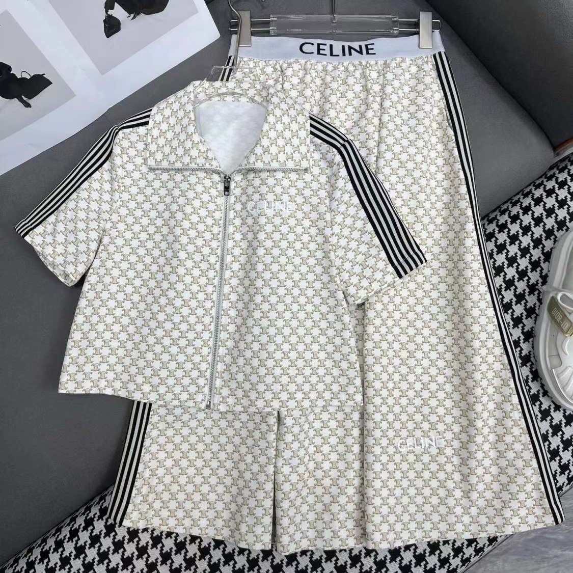 $56.99-LDN-575 Cel gallery