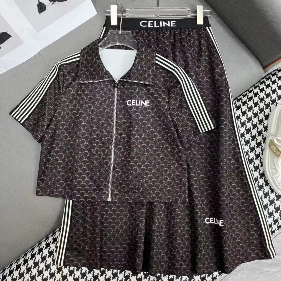 $56.99-LDN-575 Cel gallery