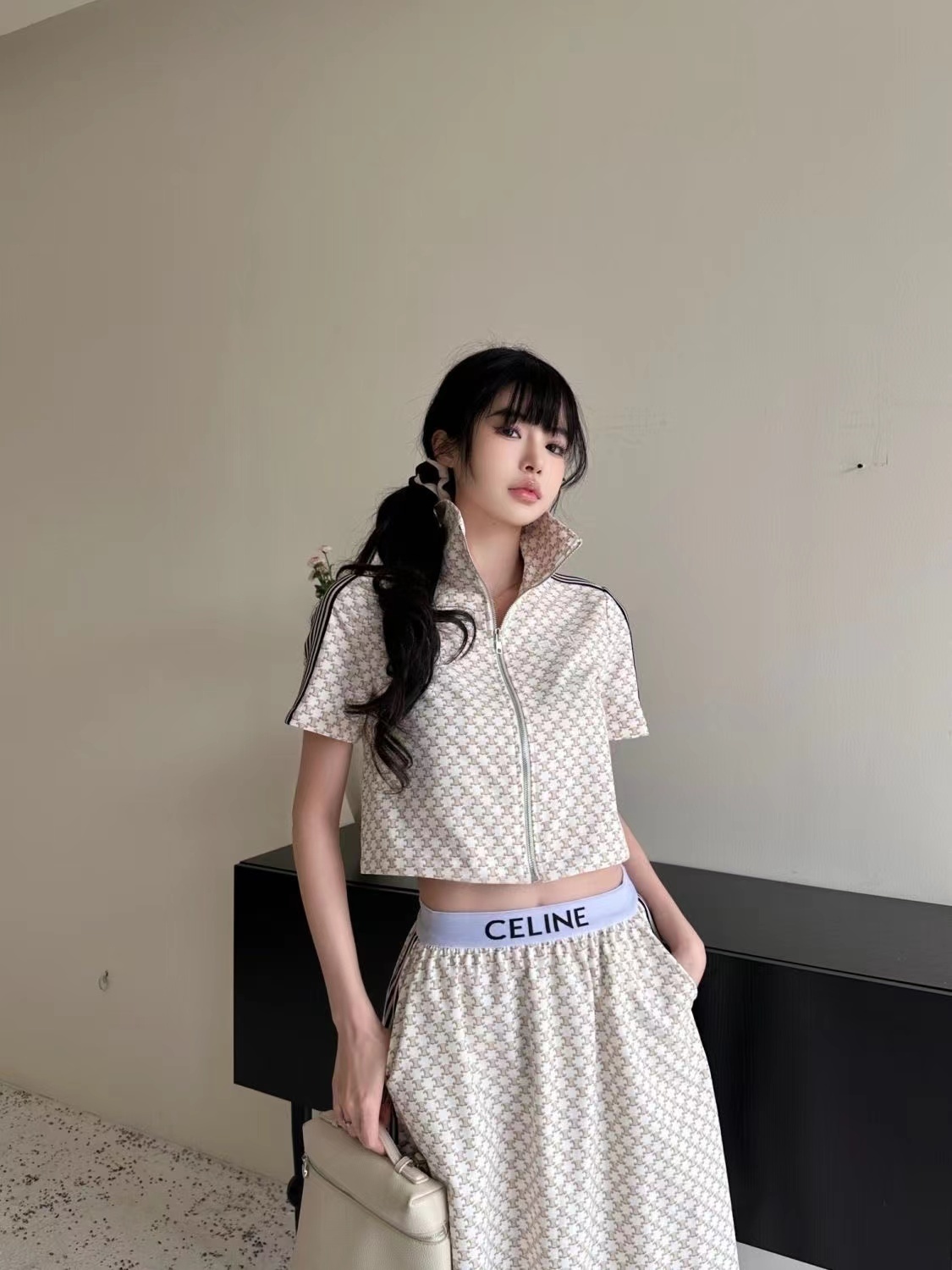 $56.99-LDN-575 Cel gallery