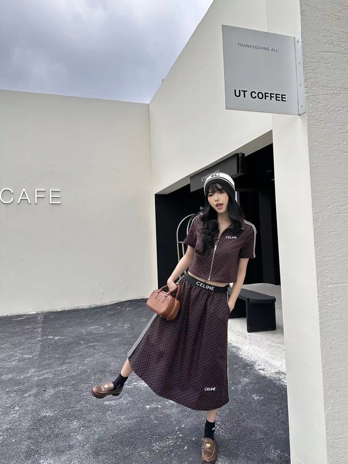 $56.99-LDN-575 Cel gallery