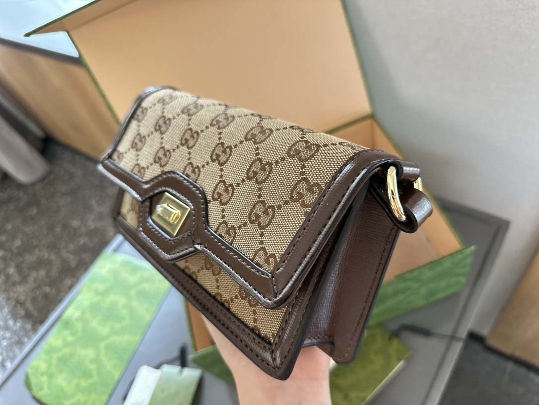 $57-LDN-251 GCI gallery