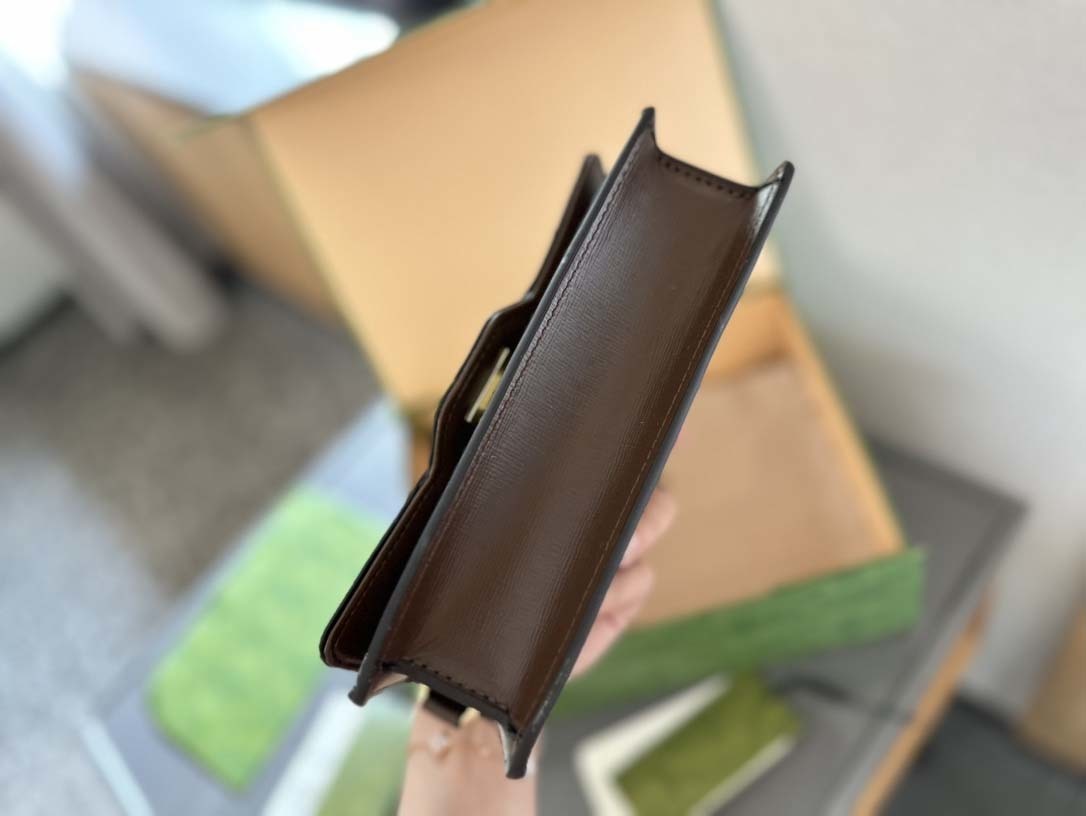 $57-LDN-251 GCI gallery