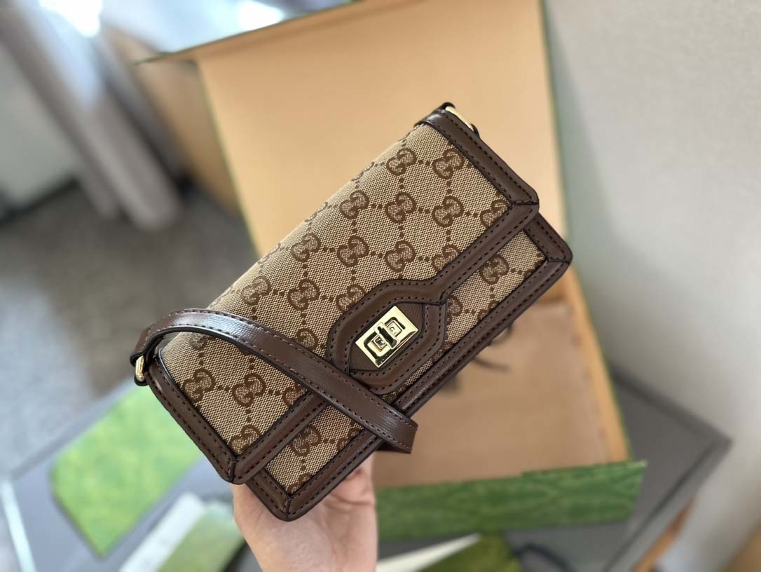 $57-LDN-251 GCI gallery