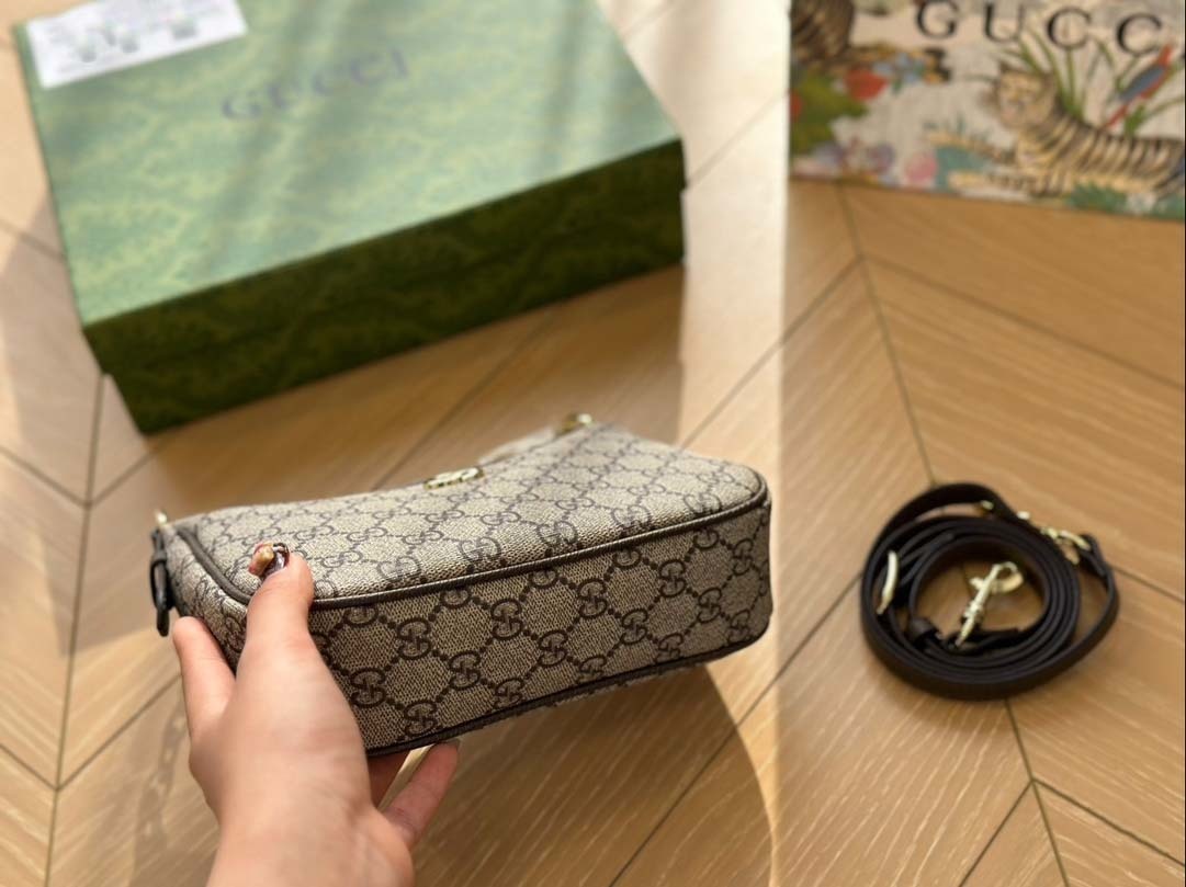 $57-LDN-259 GCI gallery