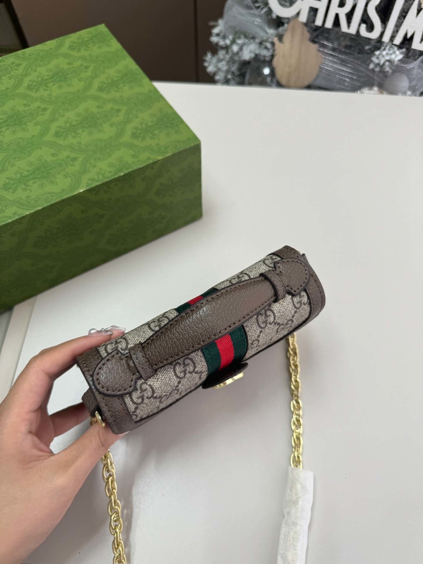 $57-LDN-272 GCI gallery