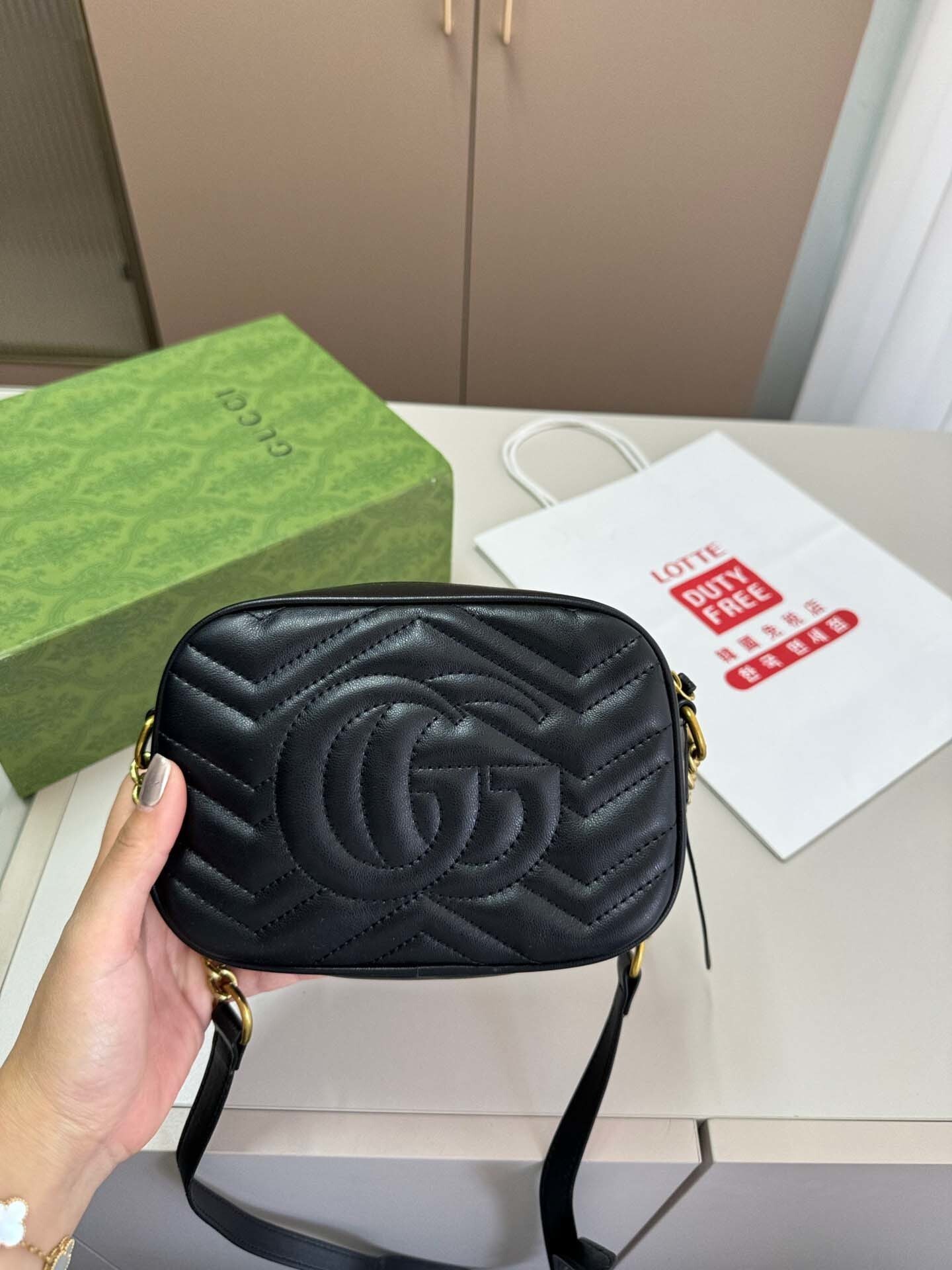 $57-LDN-277 GCI gallery