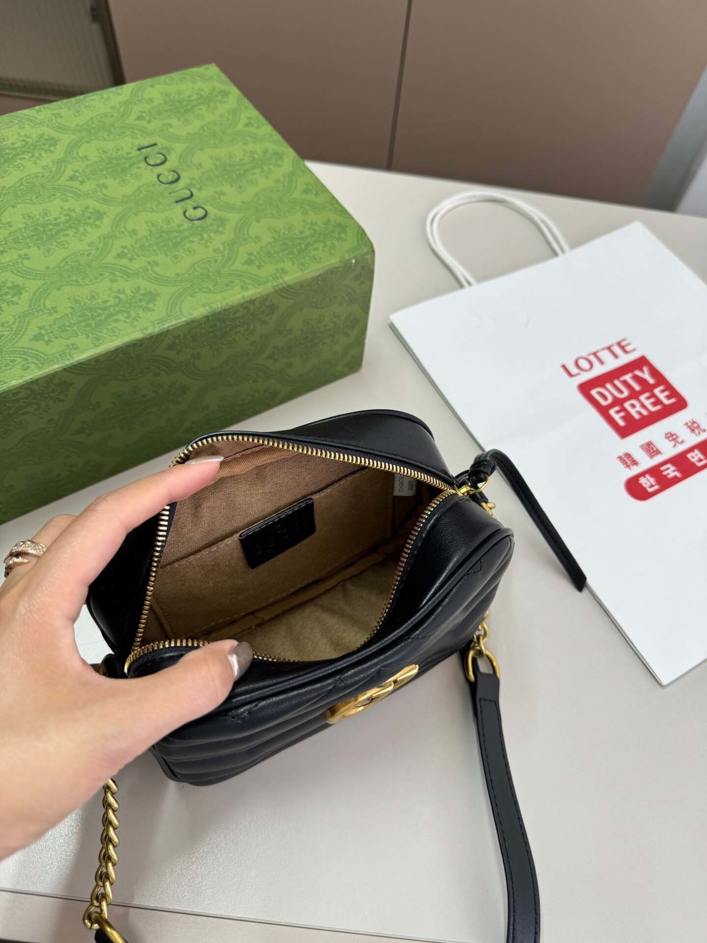 $57-LDN-277 GCI gallery