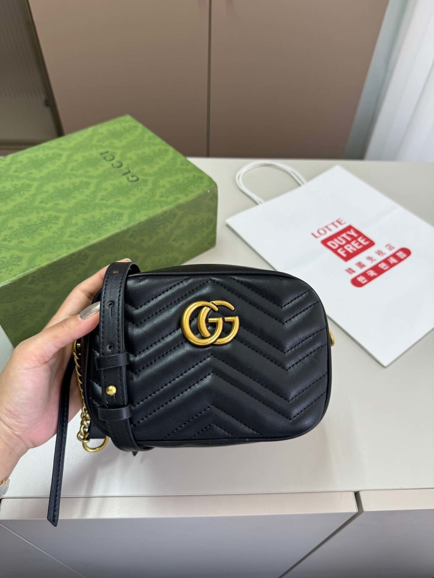 $57-LDN-277 GCI gallery