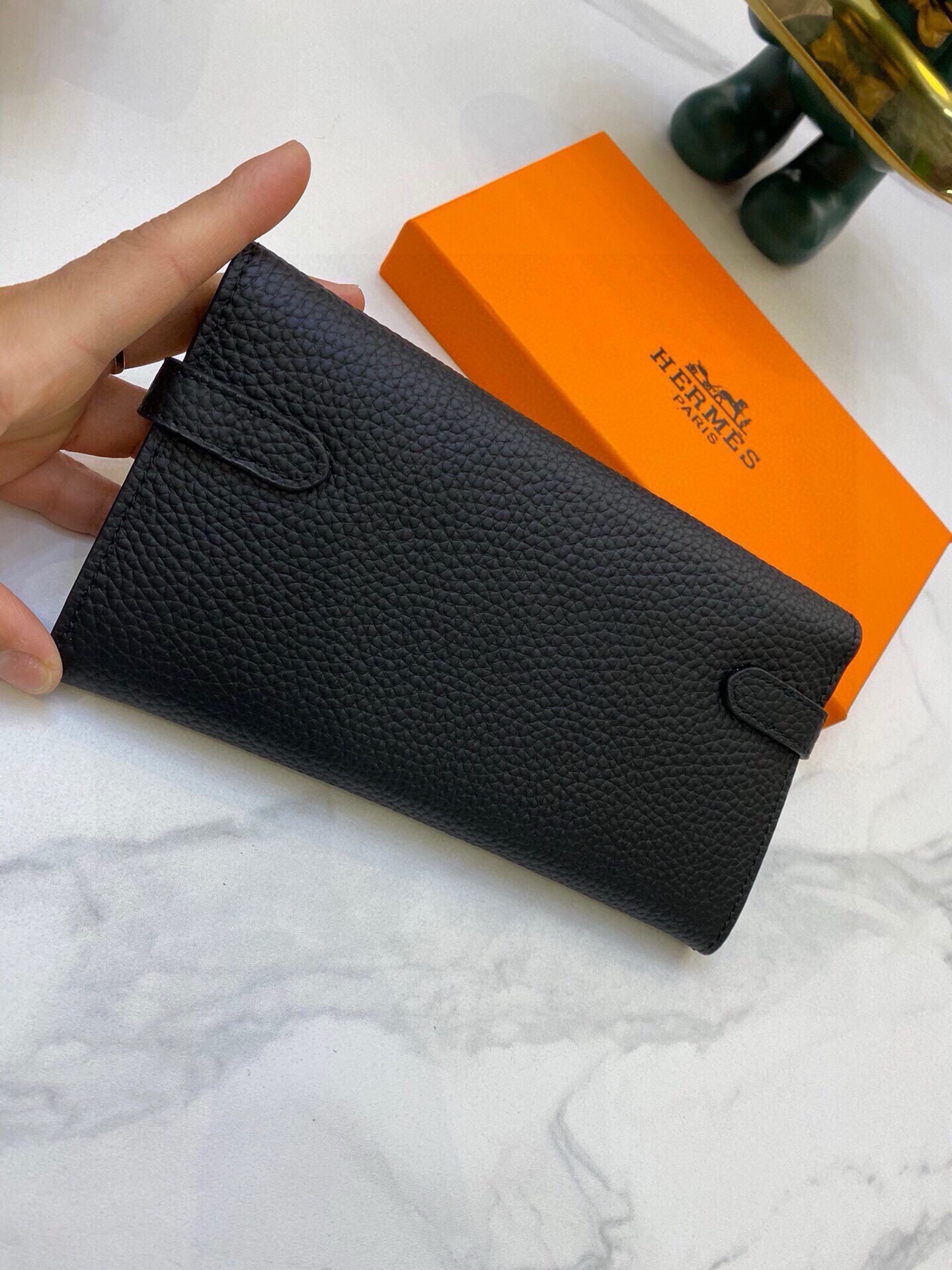 $57-LDN-754 HERM gallery