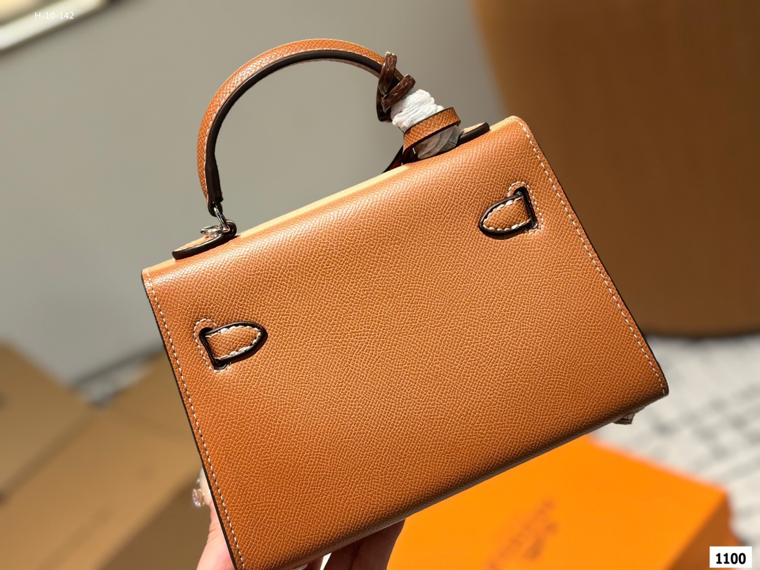 $57-LDN-768 HERM gallery