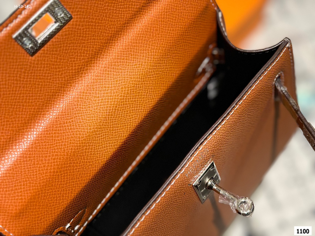 $57-LDN-768 HERM gallery