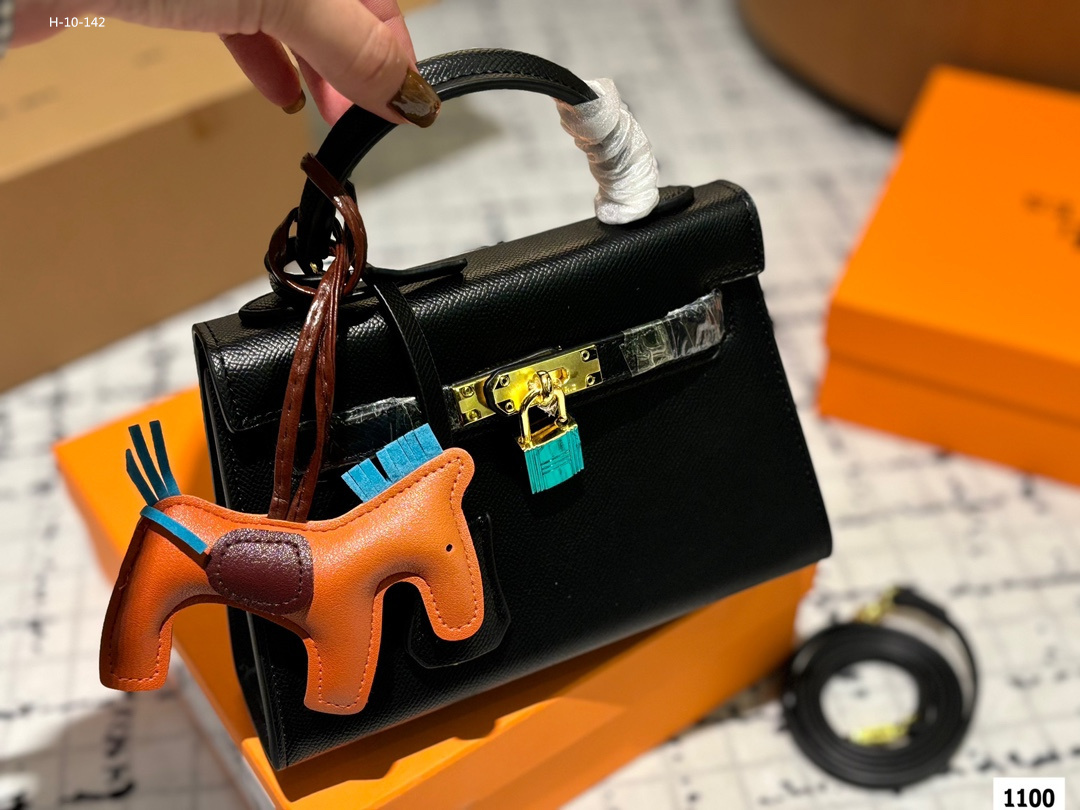 $57-LDN-769 HERM gallery