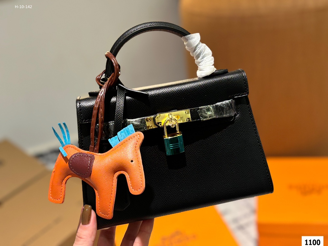 $57-LDN-769 HERM gallery