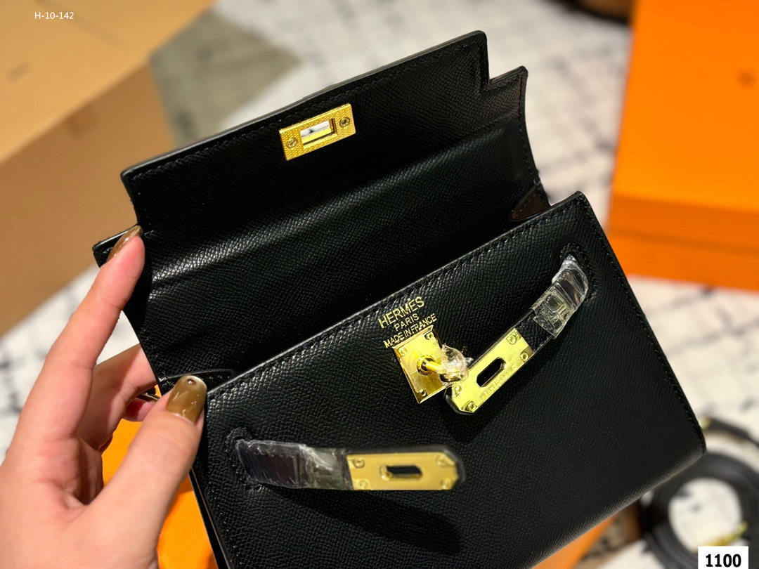 $57-LDN-769 HERM gallery