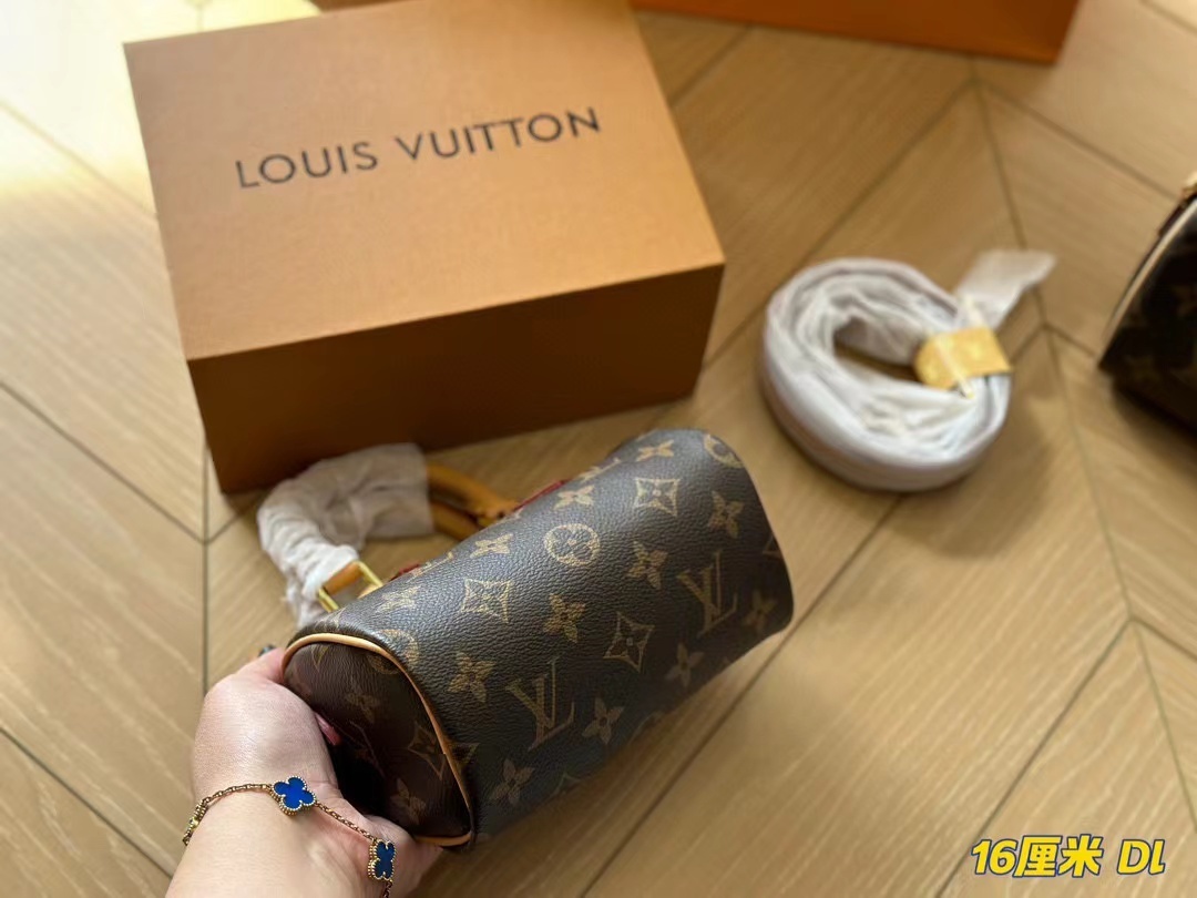 $57.8-LDN-334 LV gallery