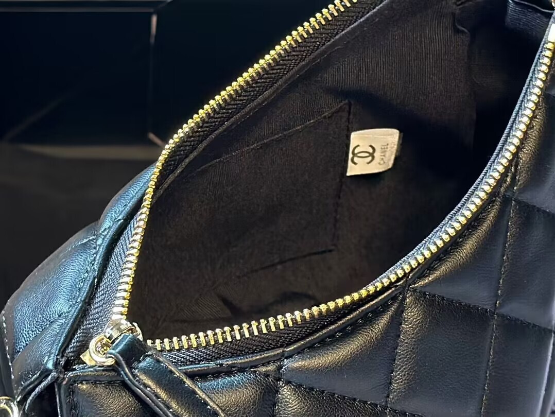 $58-LDN-355 CHA gallery