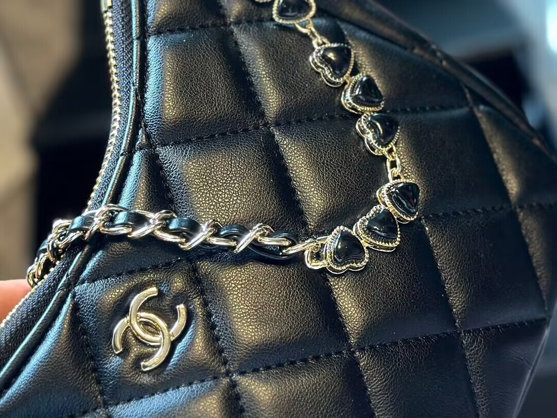 $58-LDN-355 CHA gallery