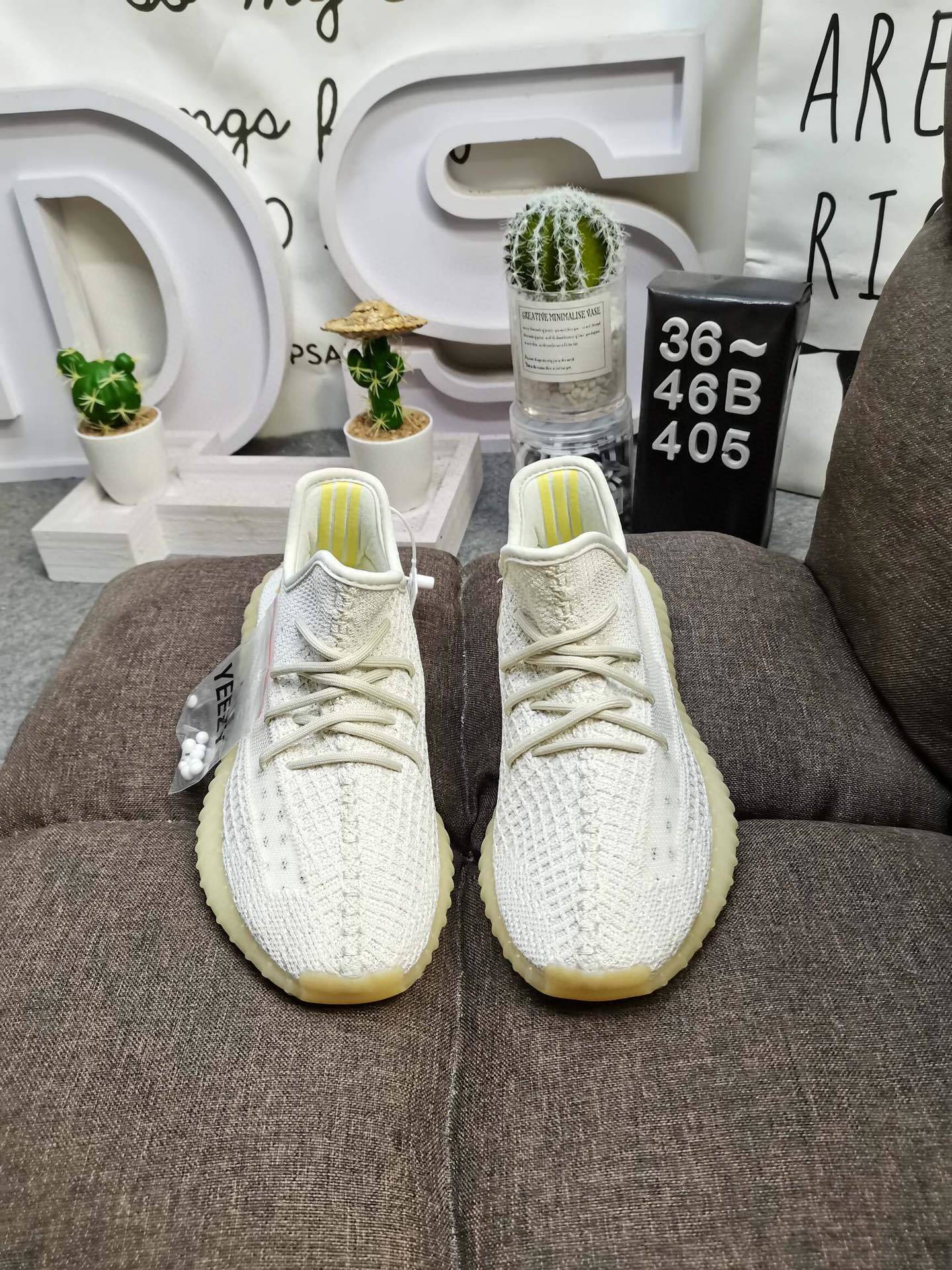 $58-LDN-444 YE gallery