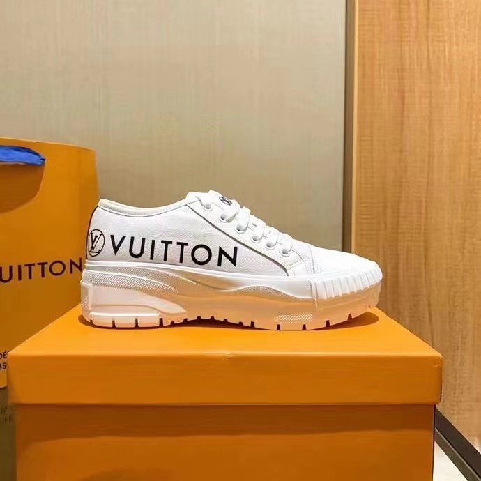 $58-LDN-719 LV gallery