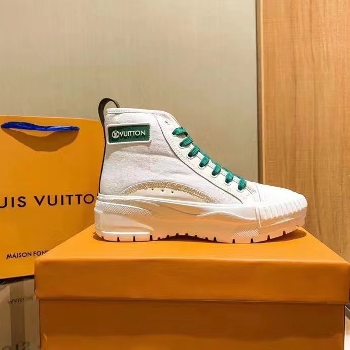 $58-LDN-719 LV gallery