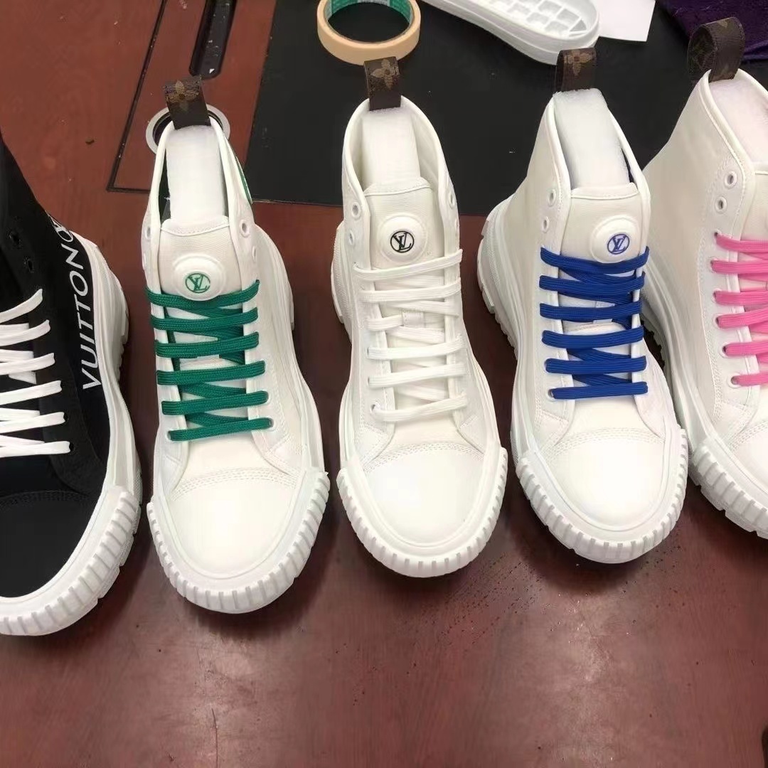 $58-LDN-723 LV gallery