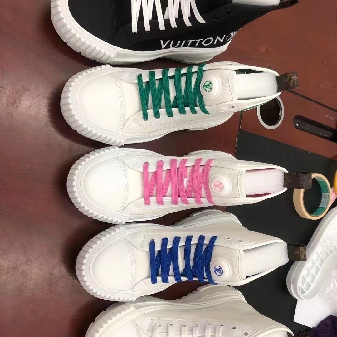 $58-LDN-723 LV gallery