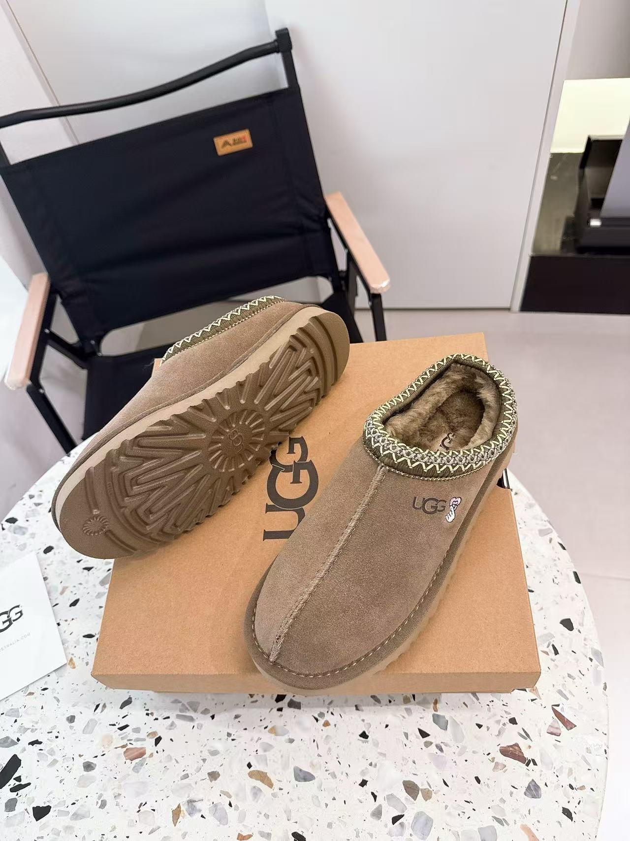 $58.7-LDN-844 UGG gallery