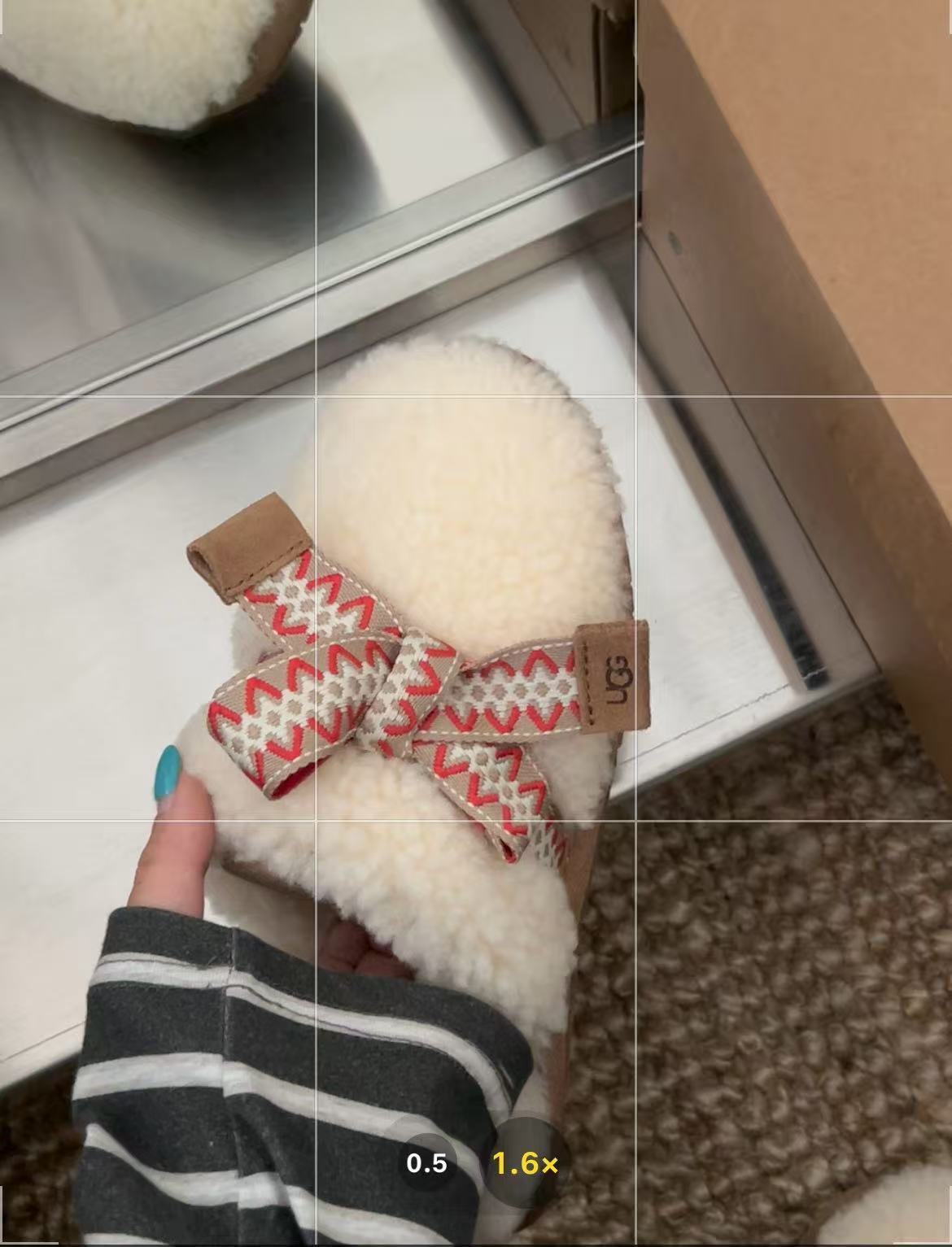 $58.7-LDN-845 UGG gallery