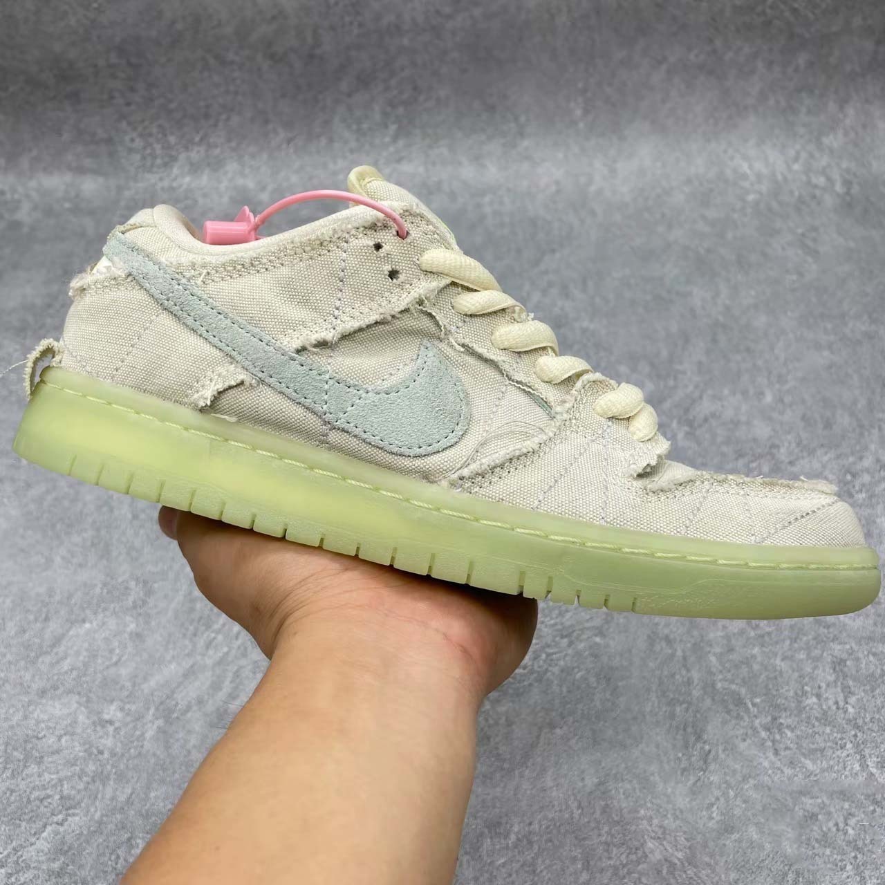 $59-LDN-105 NK gallery