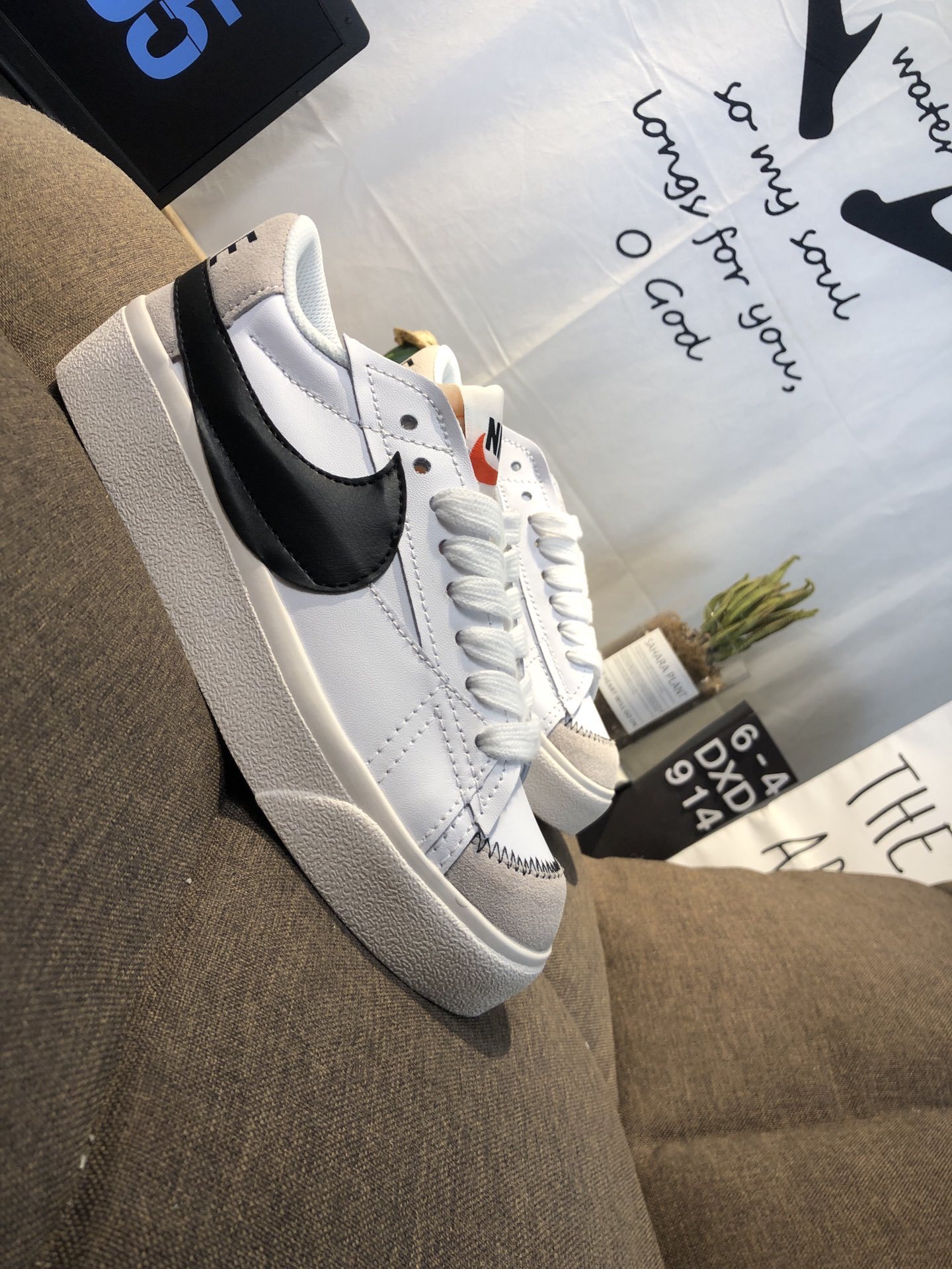 $59-LDN-138 NK gallery