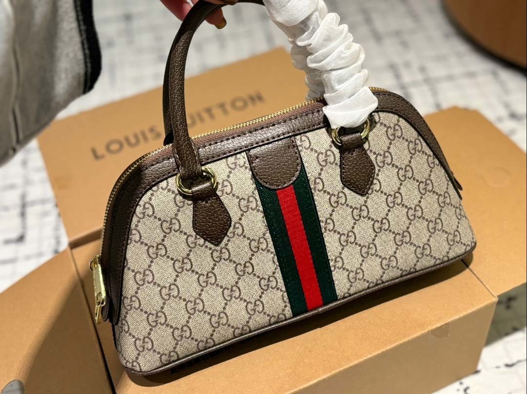 $59-LDN-265 GCI gallery