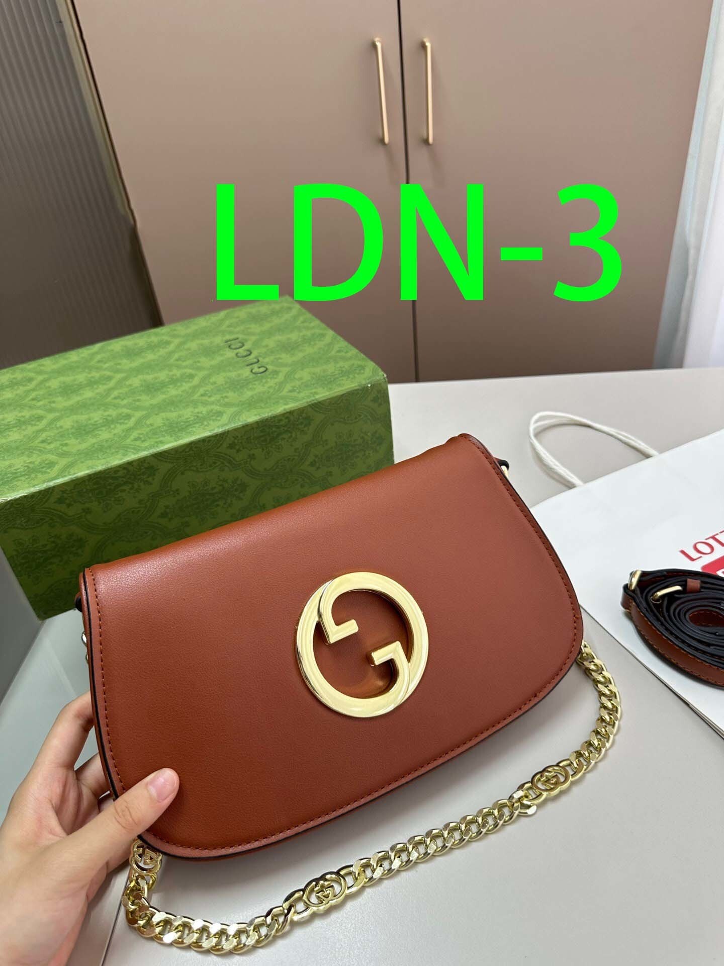 $59-LDN-273 GCI gallery