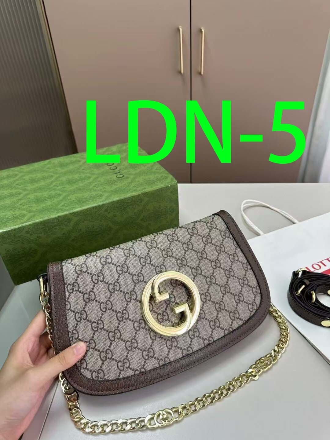 $59-LDN-273 GCI gallery