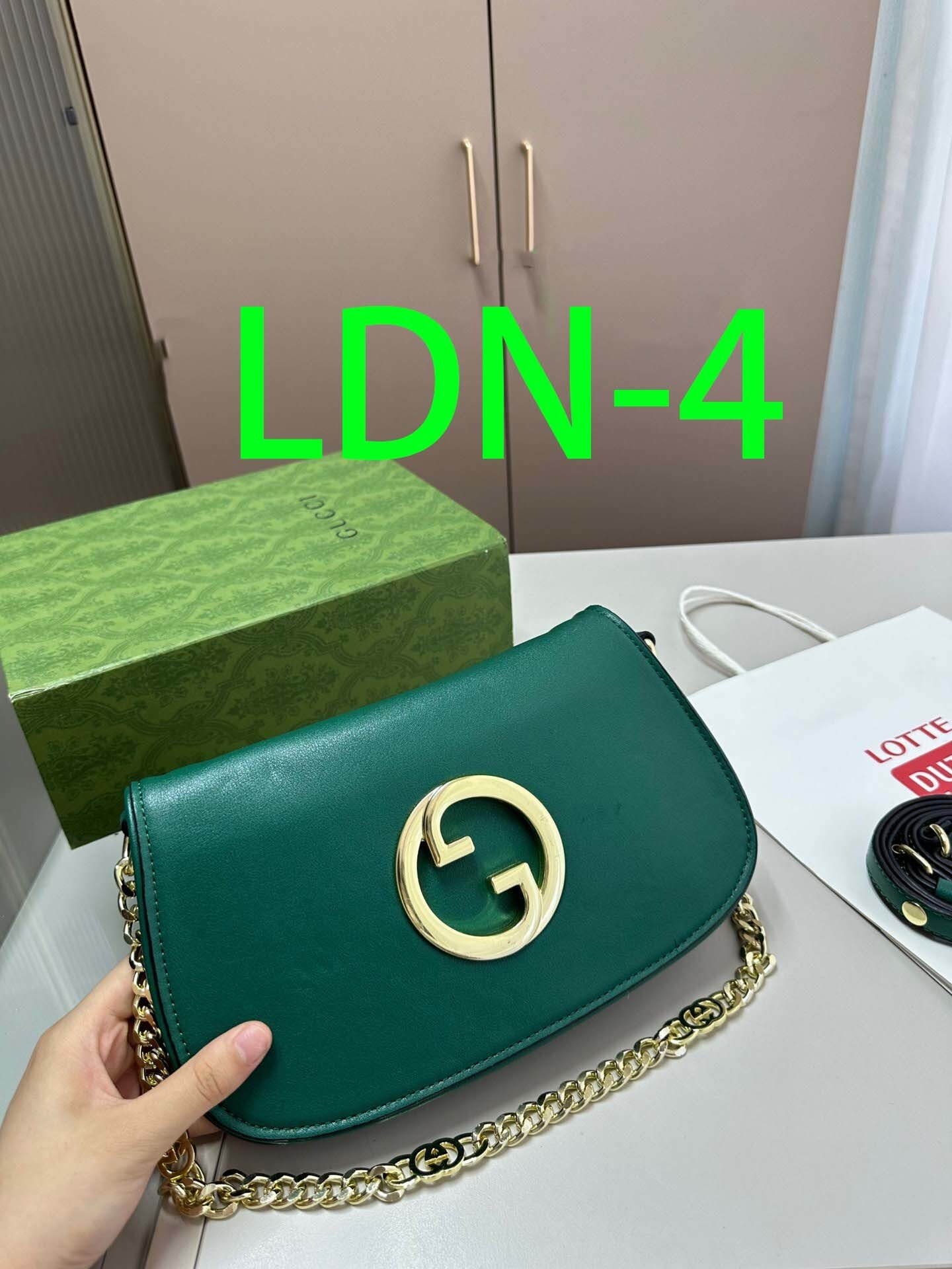 $59-LDN-273 GCI gallery