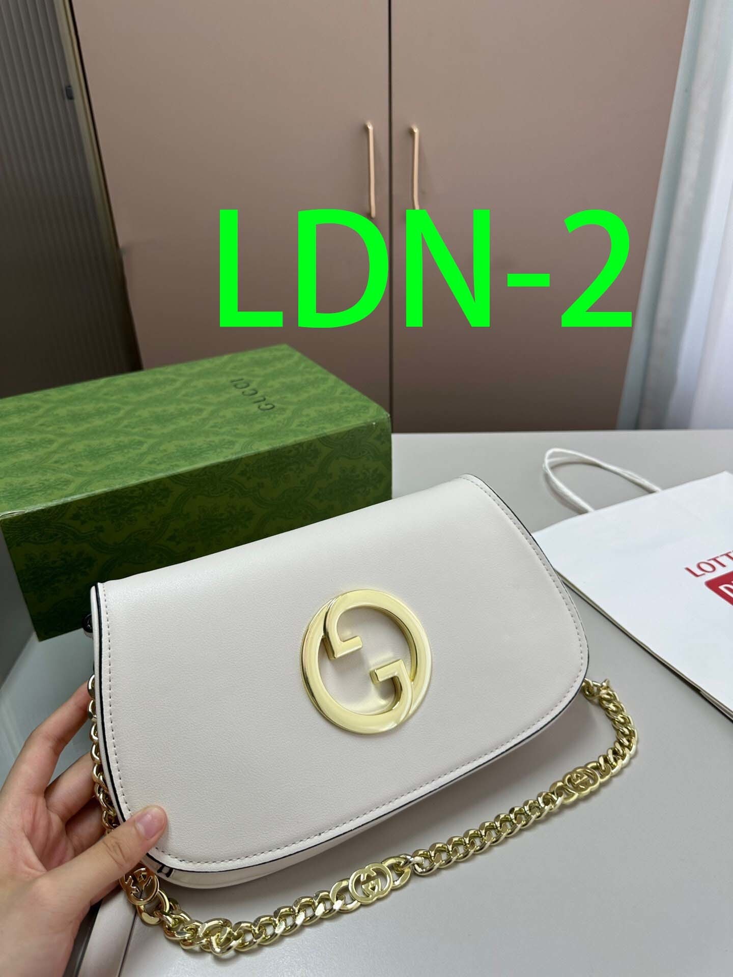 $59-LDN-273 GCI gallery