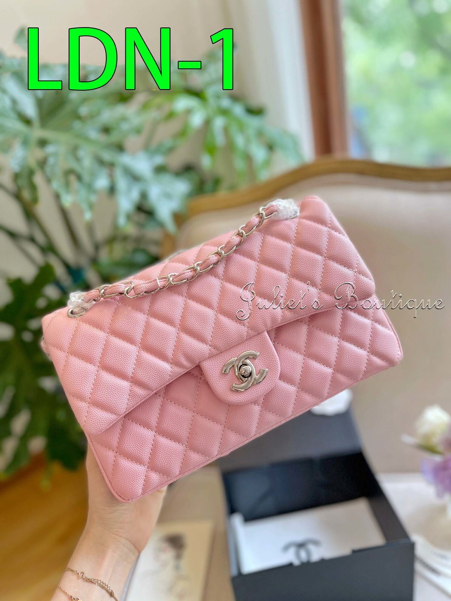 $59-LDN-341 CHA gallery