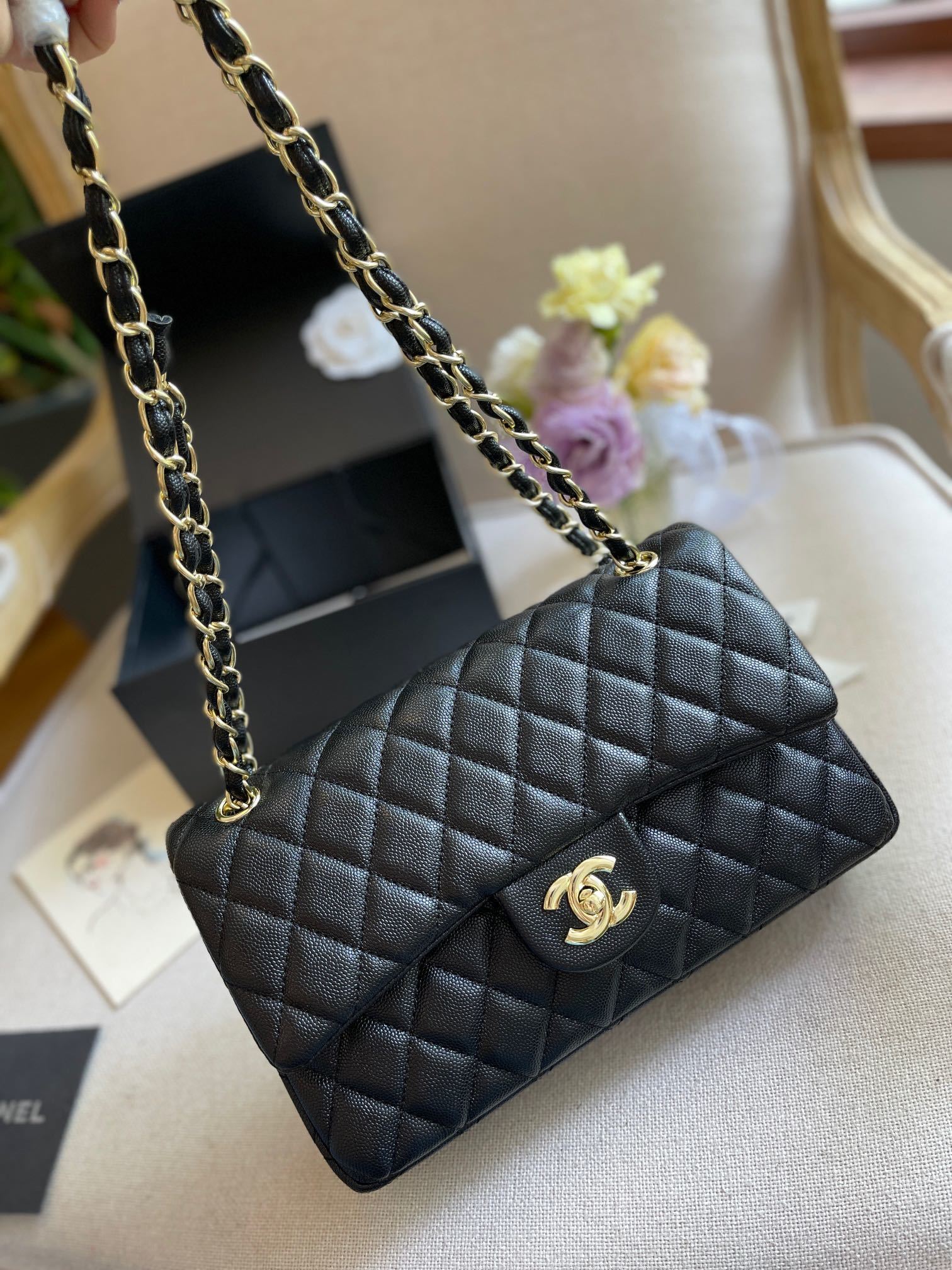 $59-LDN-341 CHA gallery