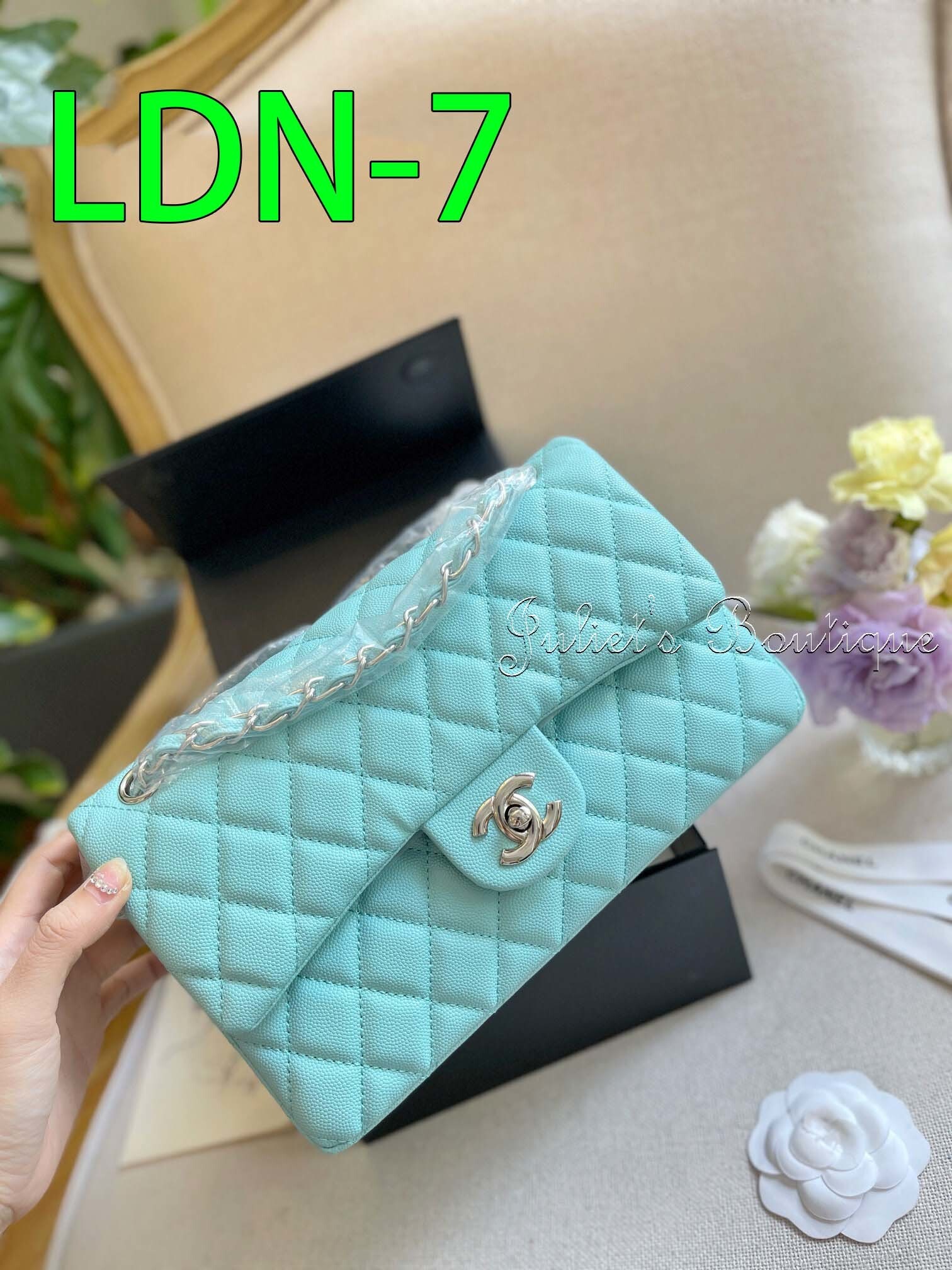 $59-LDN-341 CHA gallery