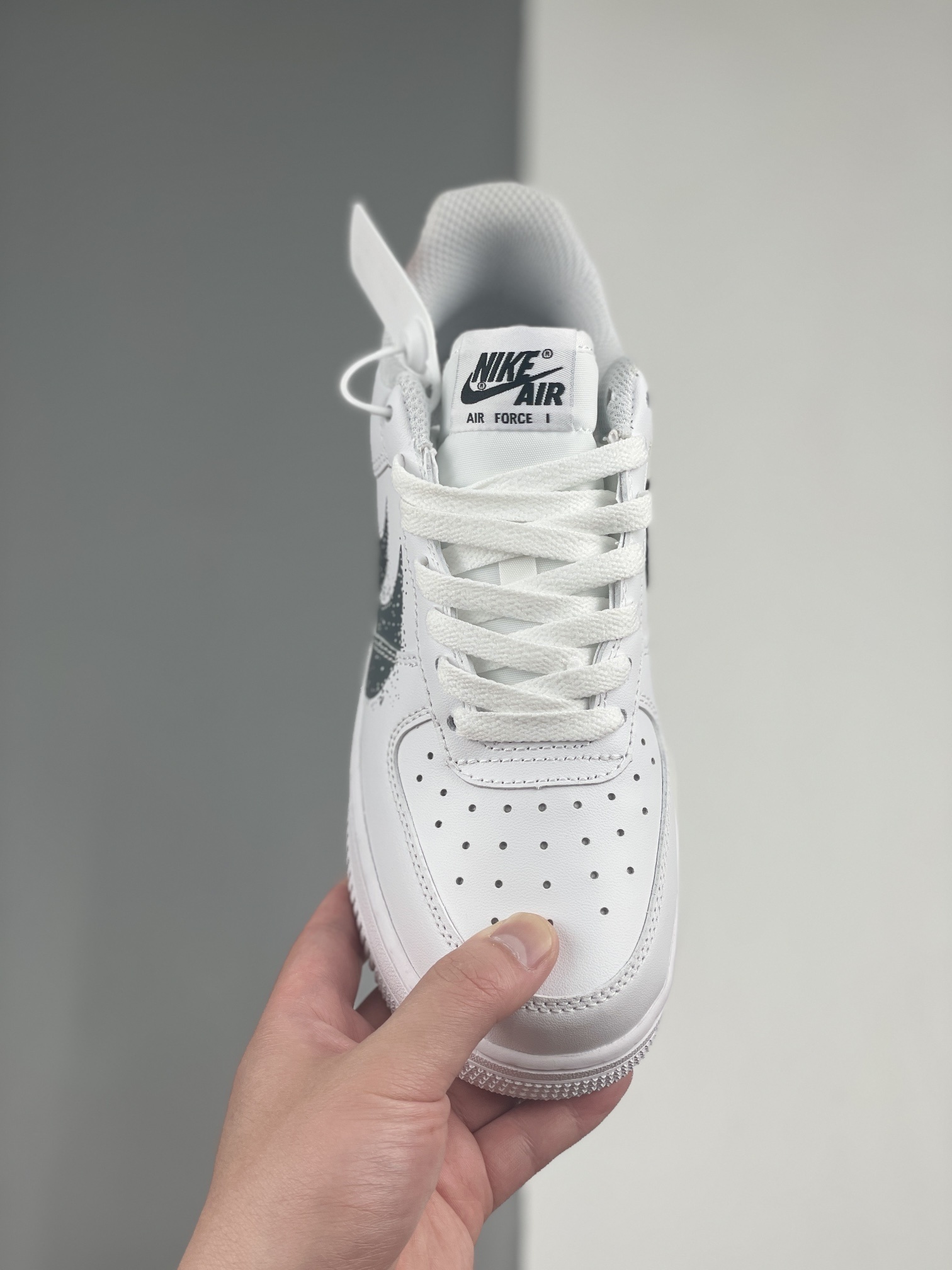 $60-LDN-122 NK gallery