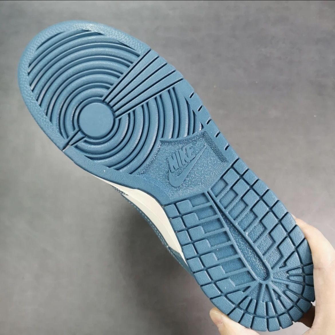 $60-LDN-128 NK gallery